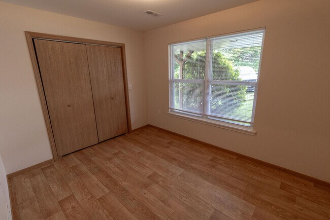 Photo - 1540 Florence Dr