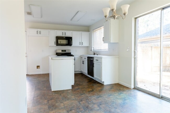 Photo - 22 Cottage Grove Pl