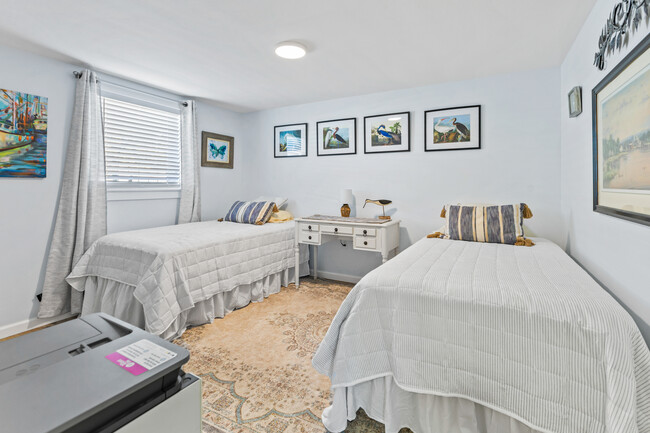 Photo - 3122 Regatta Cir