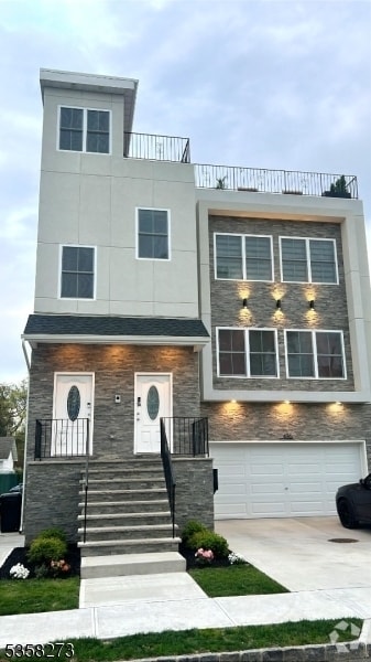 Building Photo - 476 Meade St Rental