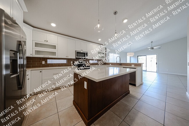 Photo - 854 W Straford Ave Casa