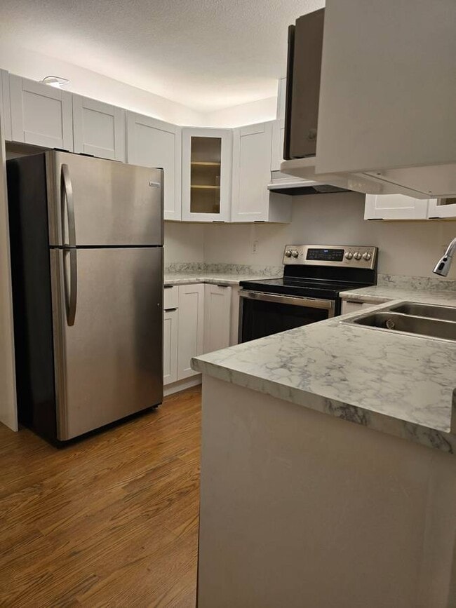 Photo - 22611 116 Av Unit 311