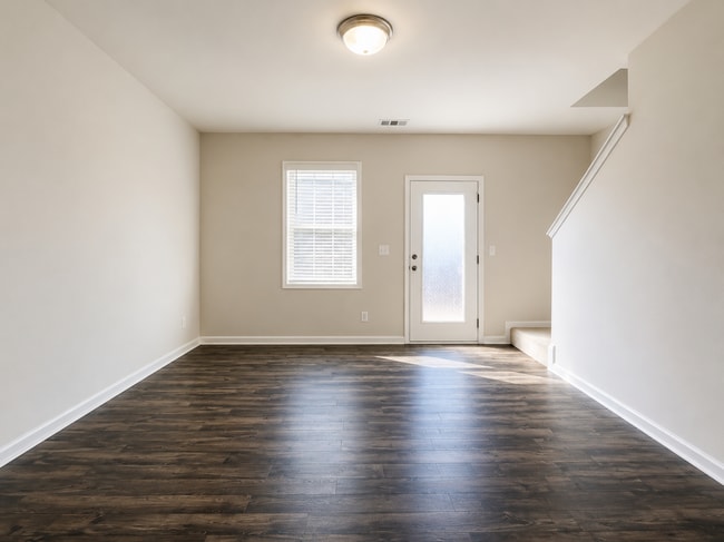 Photo - 404 Laurel Pk Dr