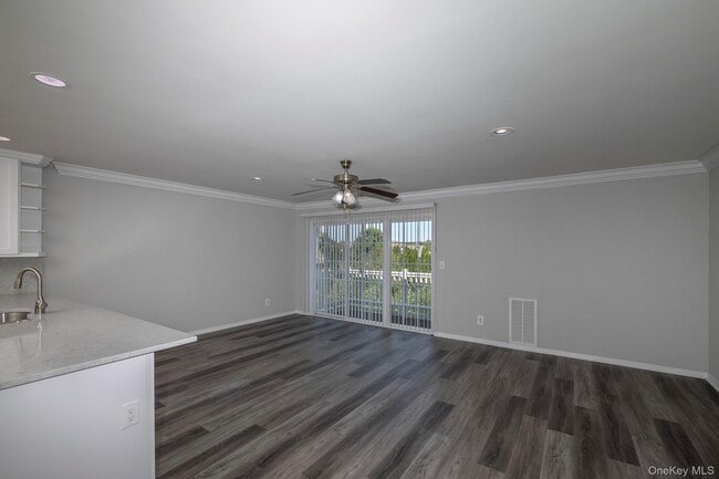 Photo - 170 Overlook Dr Unit 170