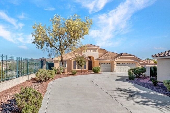 Photo - 4 bed, 2.5 bath single-story home in the g...