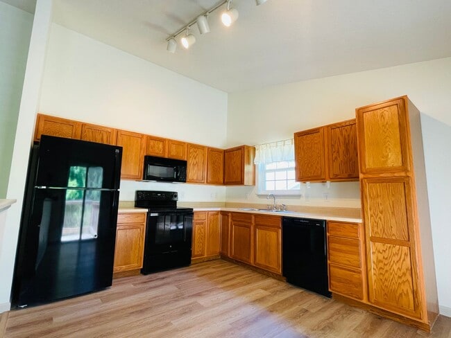 Photo - Great 3 Bed 2 Bath House with Garage!!