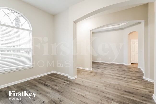 Photo - 552 N Bridgestone Ave