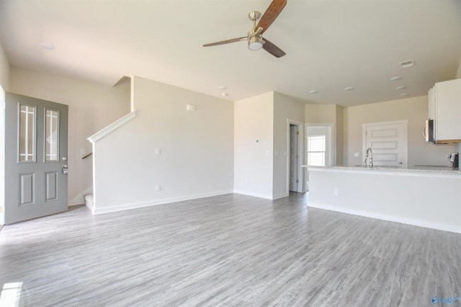 Photo - 350 Falling Water Ln SW