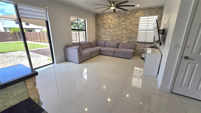 Photo - 10032 NW 87th Terrace