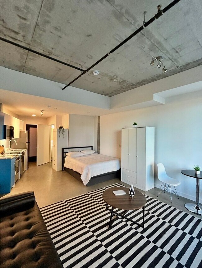 Photo - Harvey Hillcrest