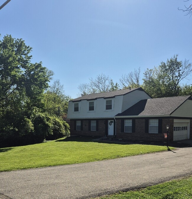 Photo - 10121 Montgomery Rd