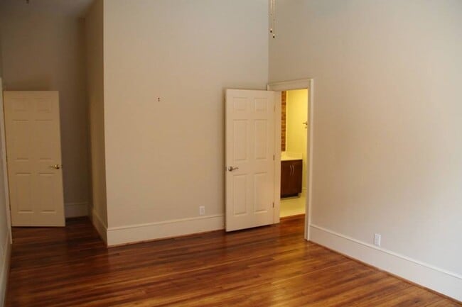 Photo - 1105 Main St Unit A