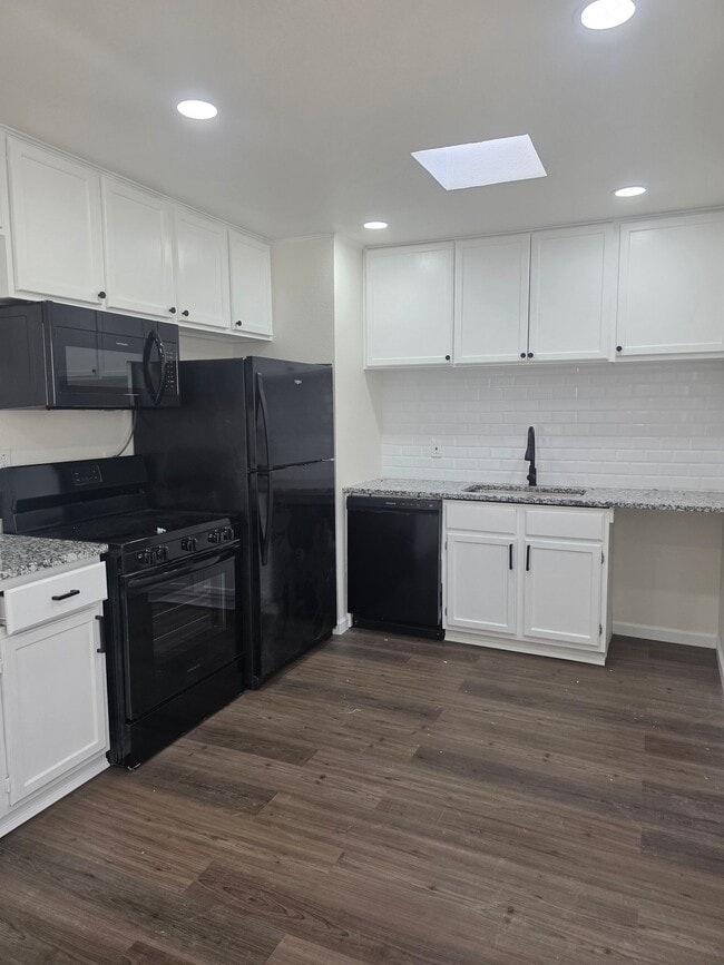 Photo - 4712 Devonshire Dr