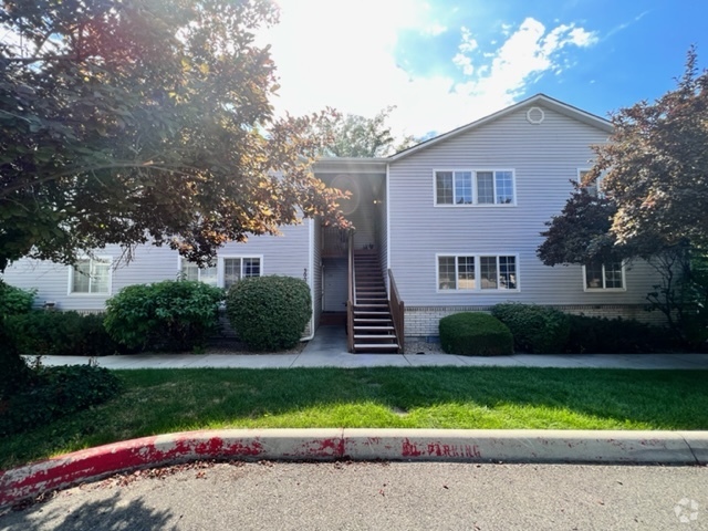 Building Photo - 3007 W Alpine St Unit 201 Rental