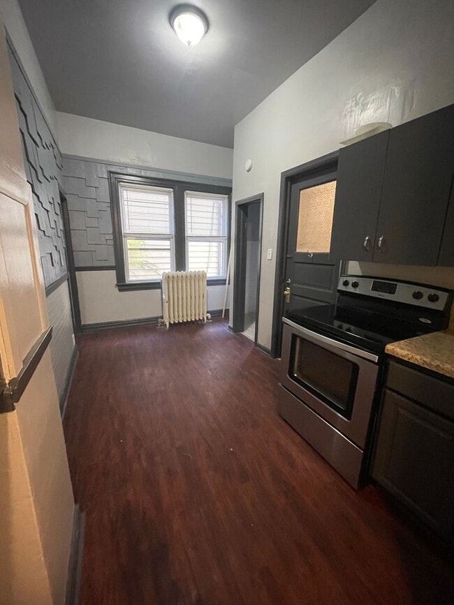 Photo - 2629 N Maryland Ave Unit 2629 N Maryland Ave #1