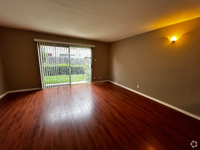 Building Photo - 344 S Arroyo Dr Rental