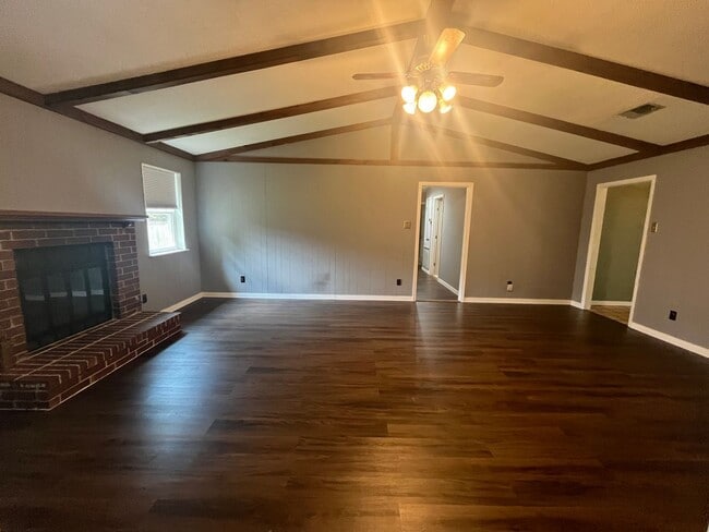 Photo - 8405 Oak Ridge Rd