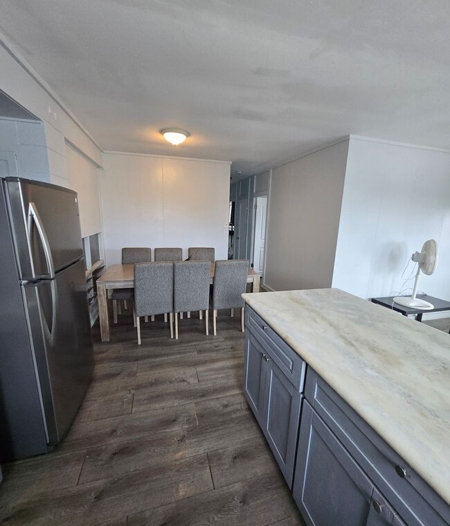 Photo - 360 Lono Ave Unit 3 Bedroom 1 Bath front
