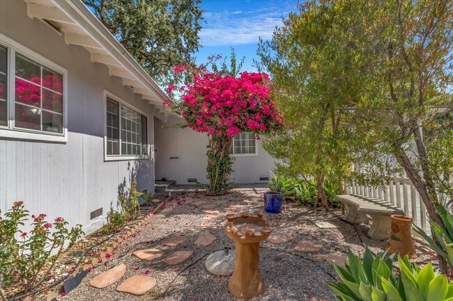 Photo - 23223 Canzonet St