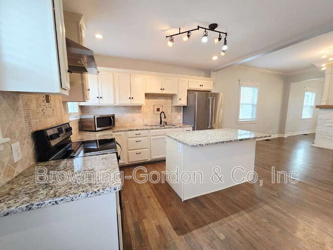 Photo - 317 Neill Ave