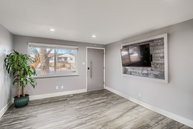 Photo - Charming 4-Bedroom Home in Aurora, CO – Modern, Spacious & Pet-Friendly!