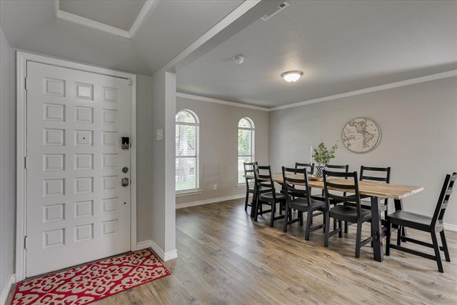 Photo - 5825 Hillcroft St