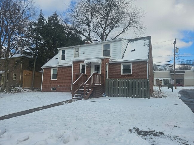 Photo - 120 Luther Ave