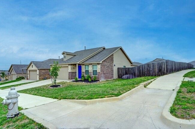 Photo - 8409 Holw Bnd St
