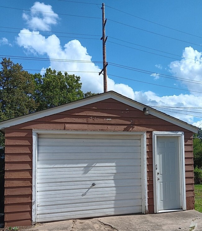 Photo - Conveniently Located 3 Bedroom Home