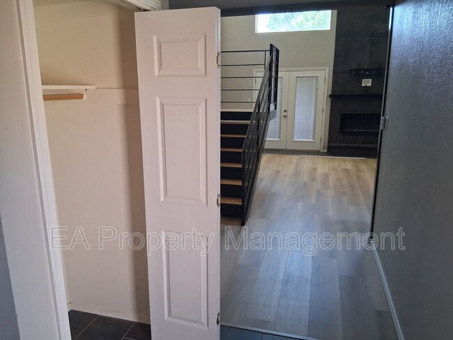 Photo - 10354 Hendrix Rd NE