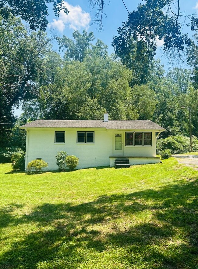 Newly Remodeled Home | Pet-Friendly | Room... - Newly Remodeled Home | Pet-Friendly | Room...