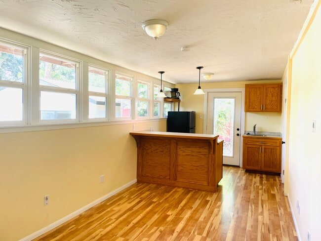 Photo - 867 Unit Studio