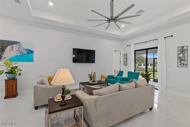 Photo - 2709 6th St W