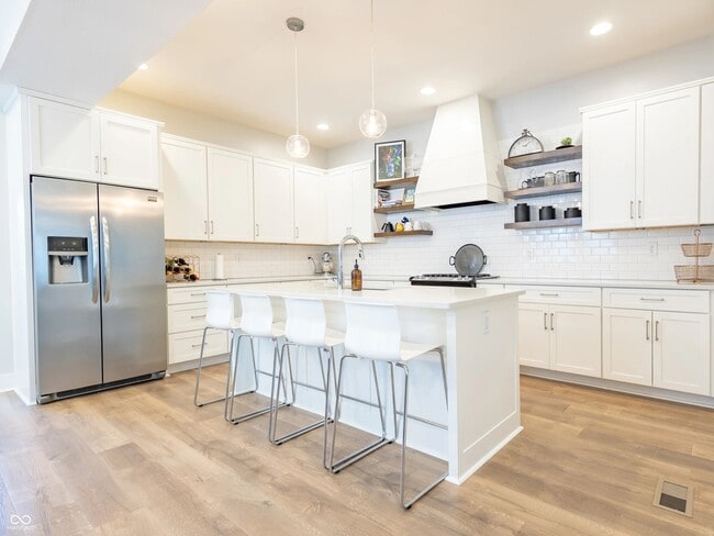 Photo - 715 Cottage Ave