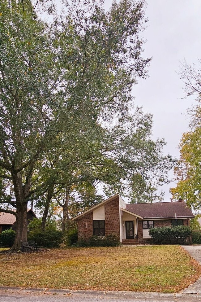 Photo - Charming & Spacious 3-Bed, 2-Bath Home in ...