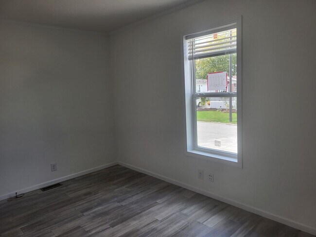 Photo - 43 Partridge Ln