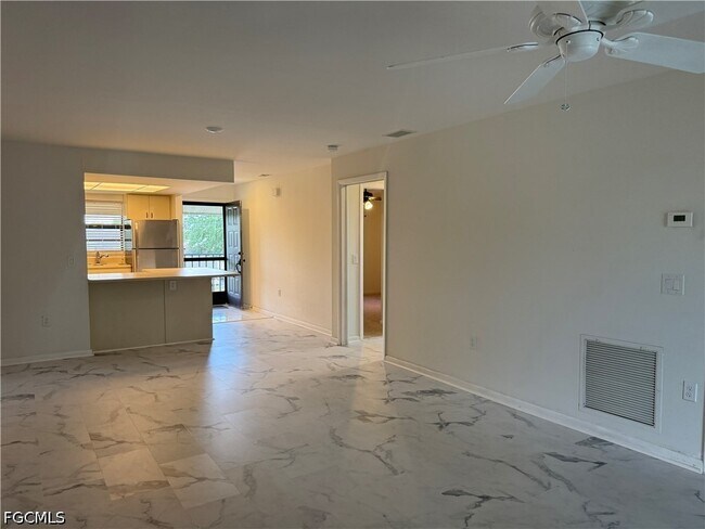 Photo - 642 SE 13th Pl