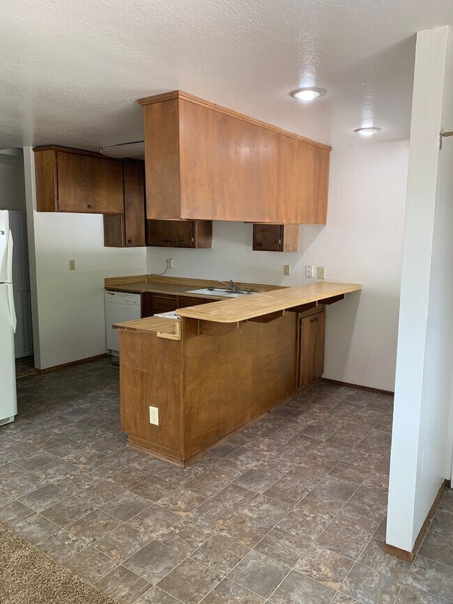 Photo - 1132 Hobart St Unidad C (Alley Access Dark Brown Duplex)