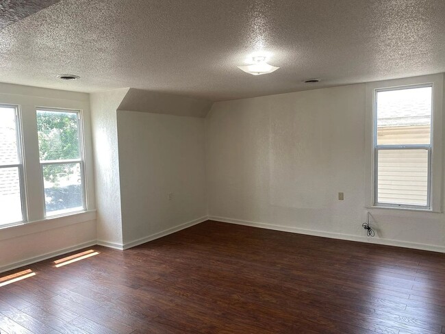 Photo - 404 S Marion St Unit 404 SOUTH MARION APT B