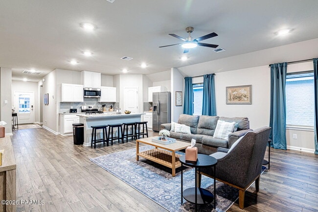 125 Lake Ridge Dr