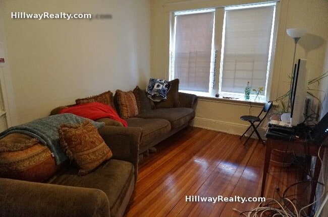 Building Photo - 11 Mount Hood Rd Unit 2