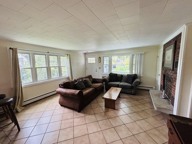 Photo - 64 Hemlock Ave