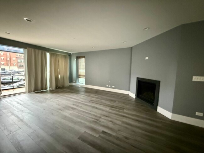 Photo - 308 W Evergreen Ave Unit 1R