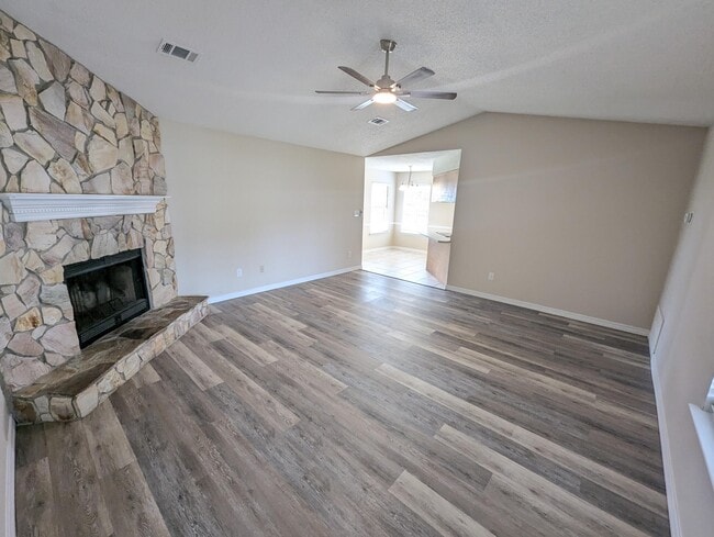 Photo - 8909 Colony Ridge Cir