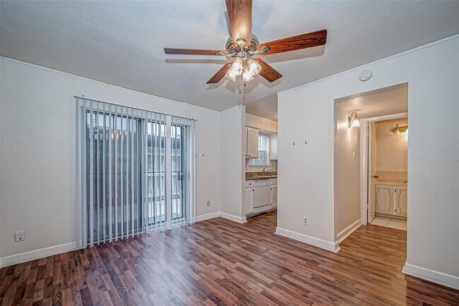 Building Photo - 4212 Belle Park Dr