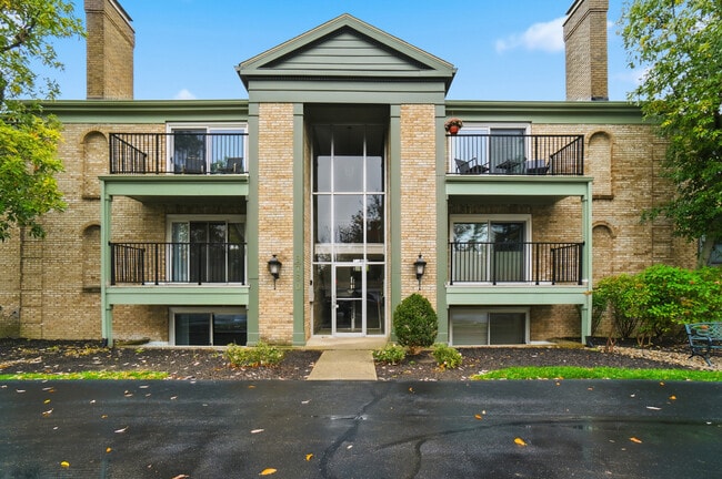 Photo - 9760 Bunker Hill Ln Unidad 69