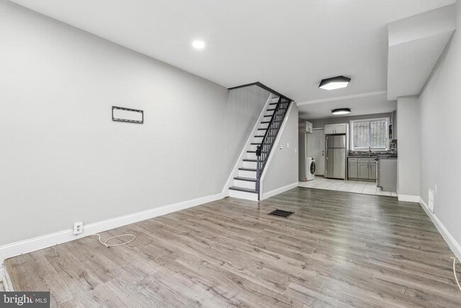 Building Photo - 450 Furrow St Rental
