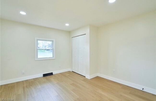 Photo - 359 Sieber Ave