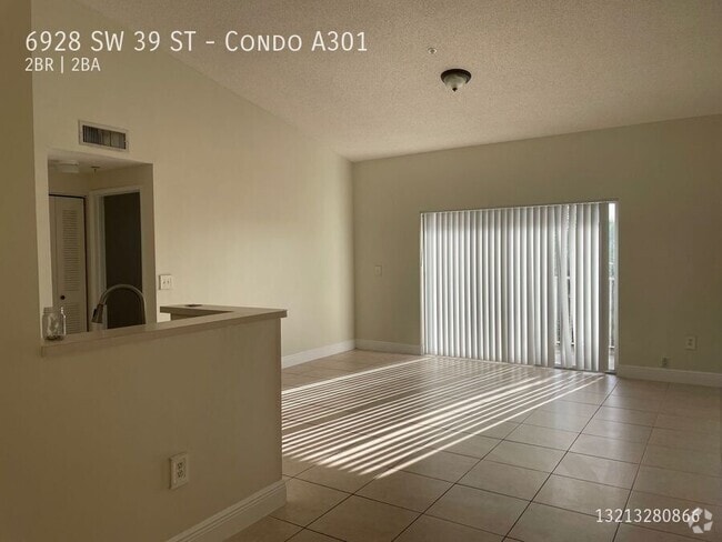 Building Photo - 6928 SW 39th St Unit Condo A301