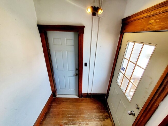 48 Everard St Unit 1